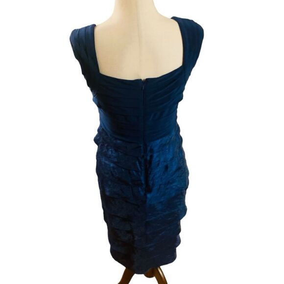 Adrianna Papell Beautiful Dark Blue Dress - Picture 5 of 10